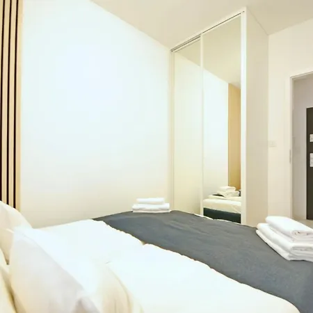 Niebieski Kwadrat - Garaz Podziemny + Ac! Apartamento Rzeszów