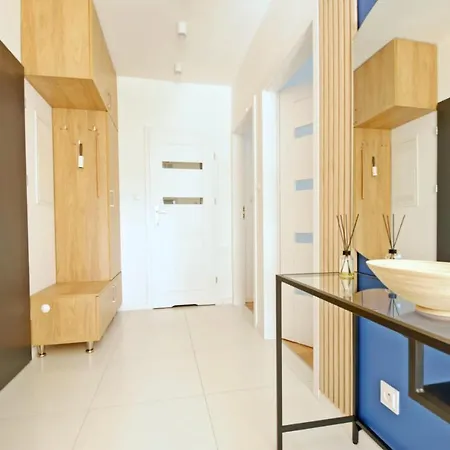 Niebieski Kwadrat - Garaz Podziemny + Ac! Apartment Rzeszów