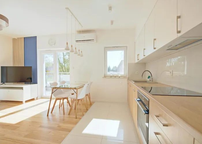 Niebieski Kwadrat - Garaz Podziemny + Ac! *