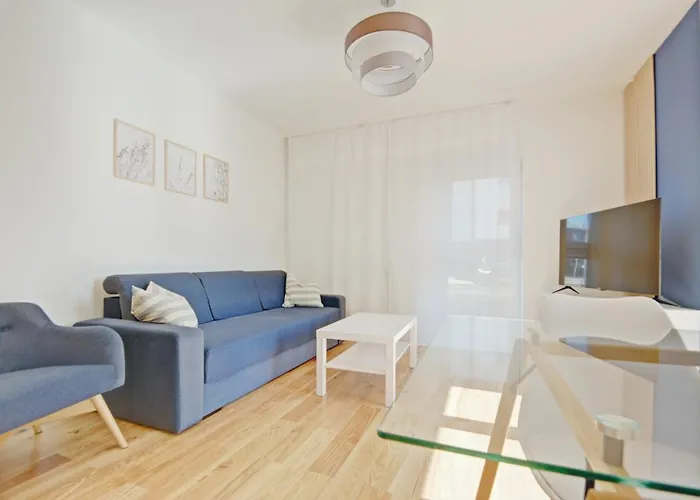 Niebieski Kwadrat - Garaz Podziemny + Ac! *